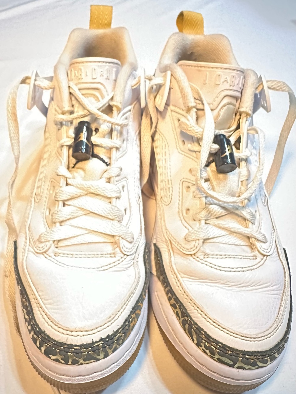 Jordan Spizike Low White Black Metallic Gold 5.5Y 7